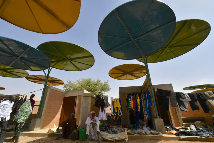Daily Market of Dandaji / Atelier Mas-Tahua, Niger. Image © Maurice Askani